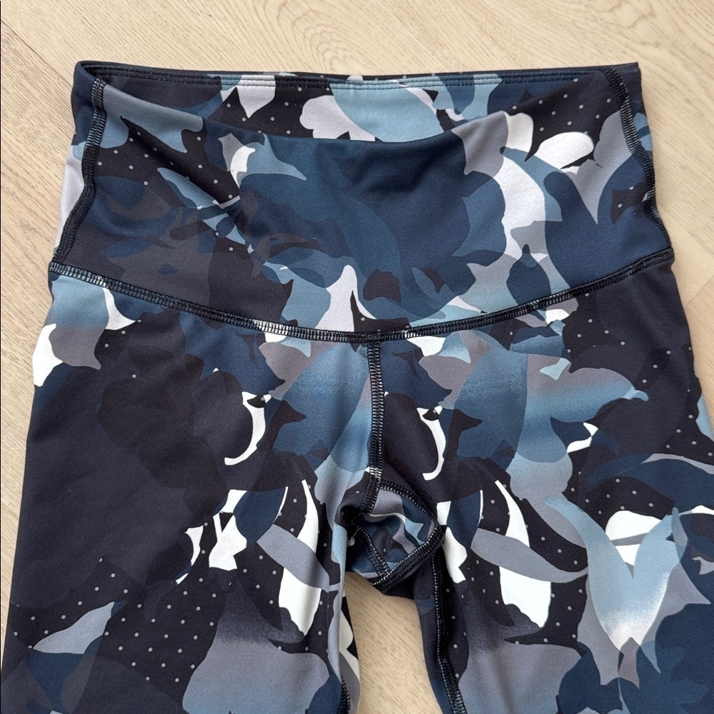 Old navy leggings - Picture 3 of 7